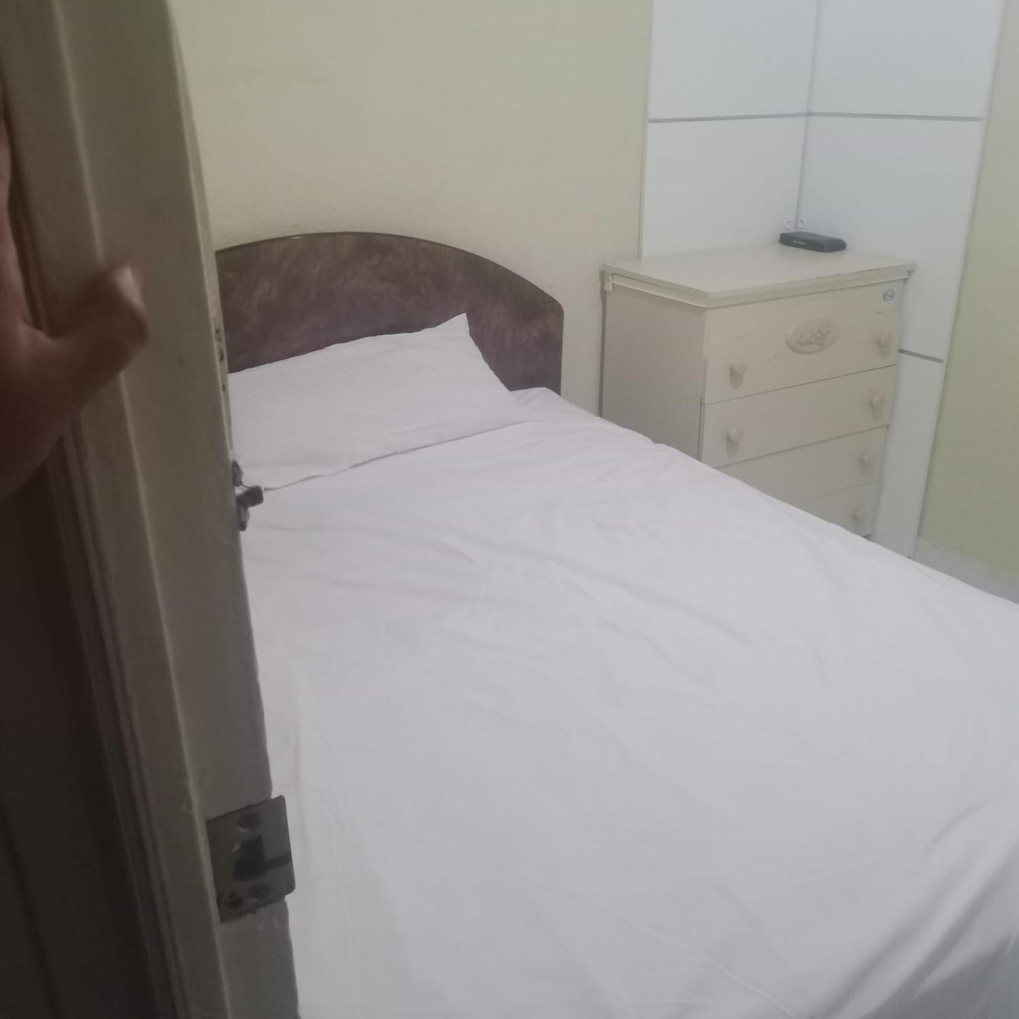 Barcelona Appartment Santa Coloma de Gramenet Bagian luar foto